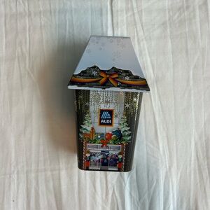 Aldi Holiday Tin